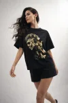 Женский костюм с шортами с шортами и футболкой 366